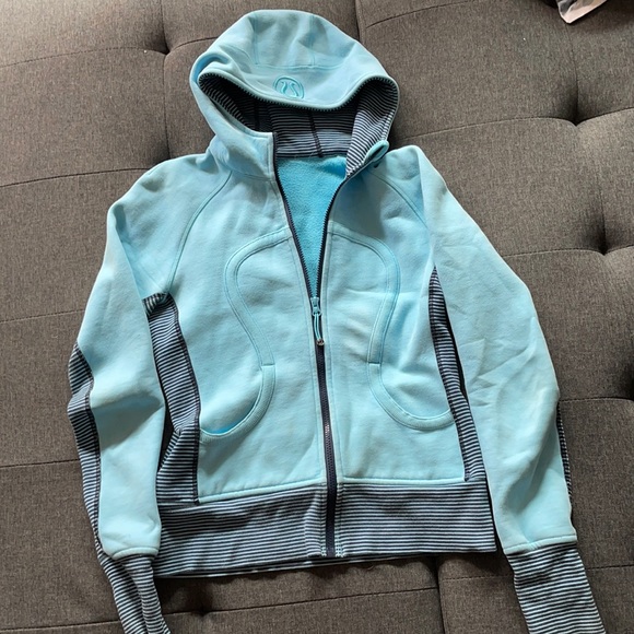 Lululemon Scuba Hoodie Blue w Stripes Size 6 - Picture 1 of 3